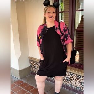 Universal Standard Classic Black Top